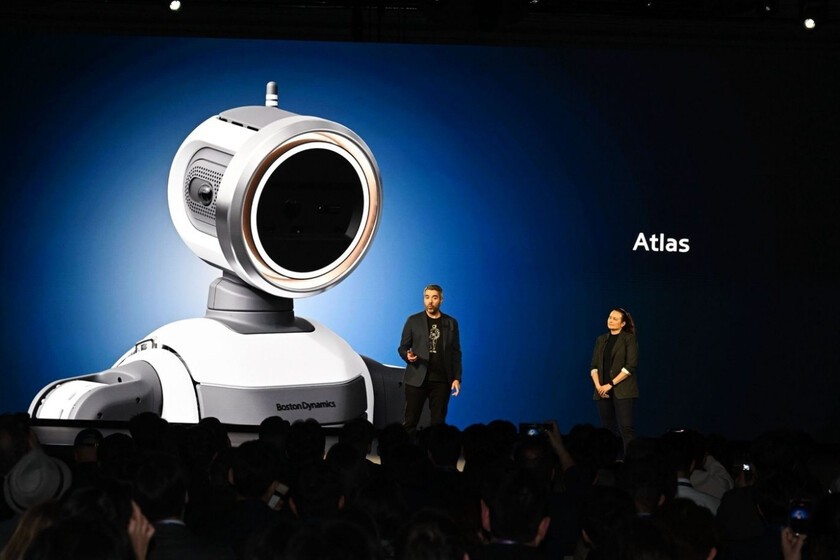 Hyundai presume de robots y busca que pasen de espectáculo a trabajadores de fábrica en solo 2 años