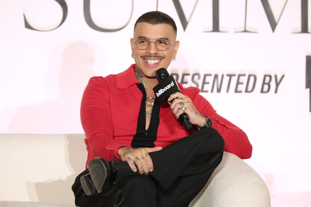 Rauw Alejandro habla de crear ‘el show de Broadway más grande del mundo’ con su gira ‘Cosa Nuestra’