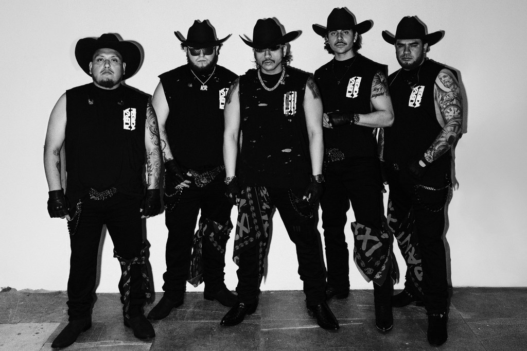 ‘Marlboro Rojo’ de Fuerza Regida llega a la cima de Regional Mexican Airplay