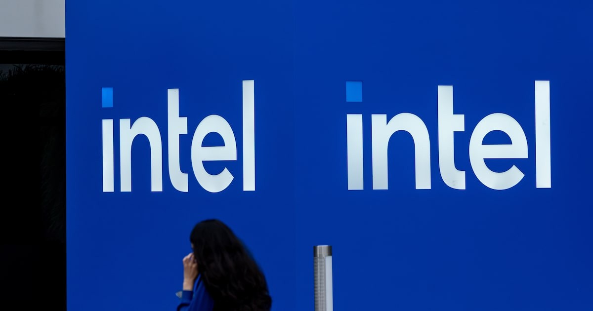 Intel extiende su recuperación ante crecientes apuestas por su negocio de fabricación de chips