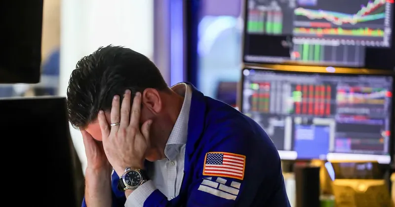 S&P 500 cae y el oro y la plata se desploman tras venta masiva de bonos por temor inflacionario
