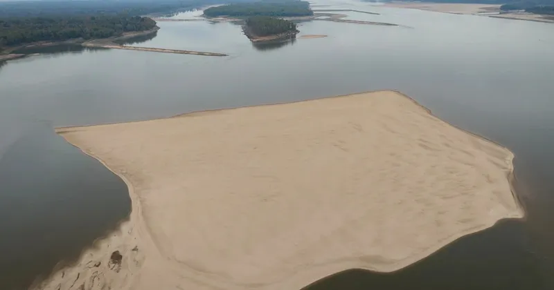 Por qué las ráfagas de lluvia más intensas están haciendo que el planeta sea más seco