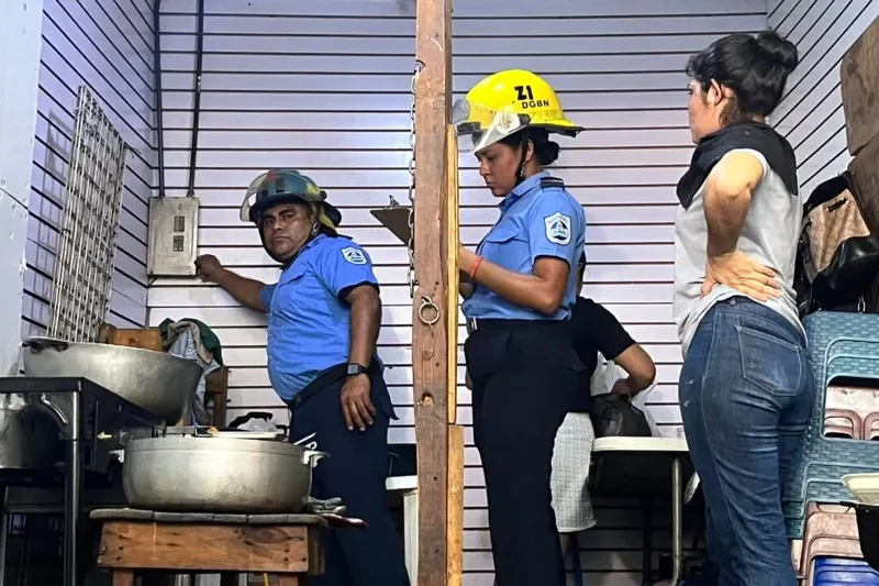 Fortalecen prevención de incendios en mercados capitalinos