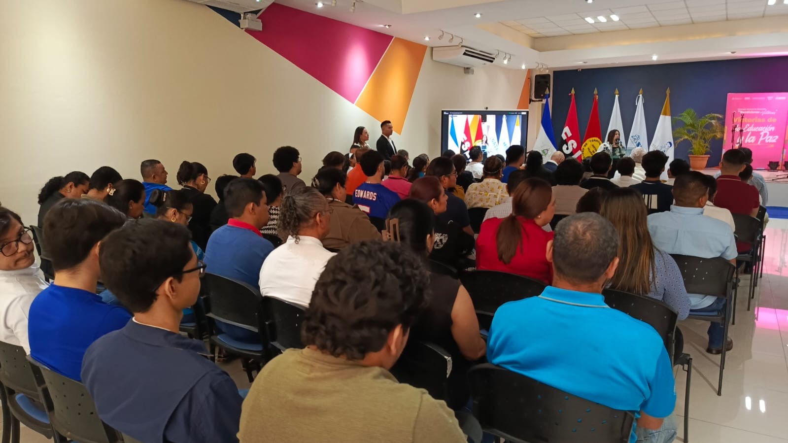 Sistema educativo rinde homenaje a Rubén Darío a 110 años de su fallecimiento