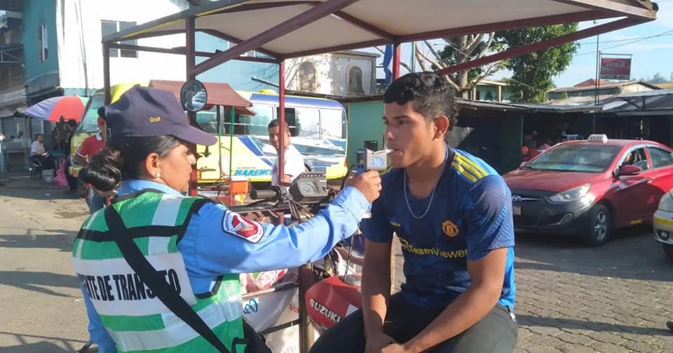 Casi 50 conductores detenidos por manejar ebrios en una sola semana