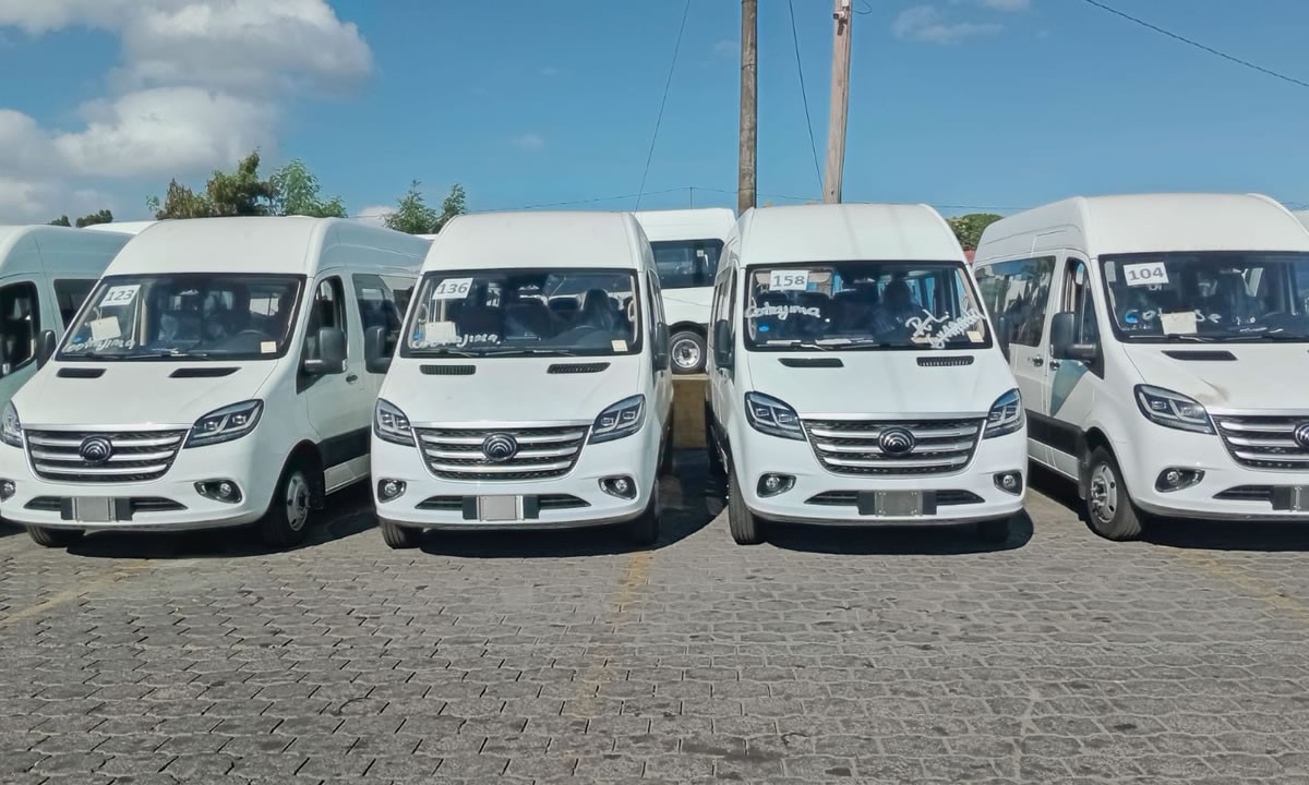 Modernización del transporte avanza con entrega de 122 buses nuevos