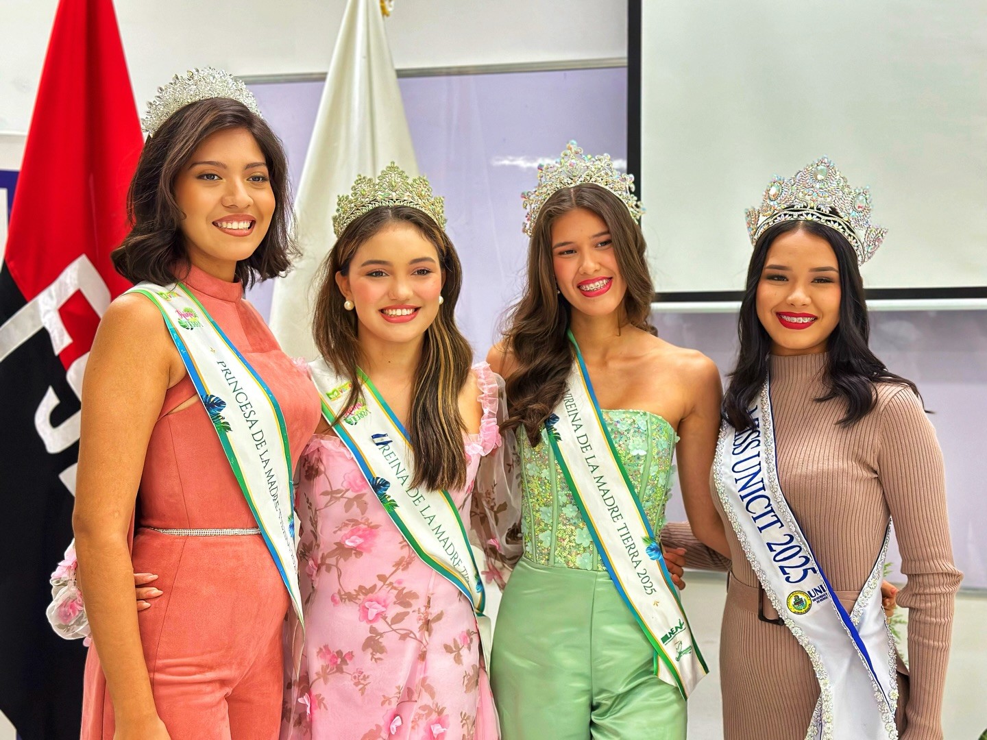 Líderes ambientales participan en conversatorio “Mujer agente de cambio”