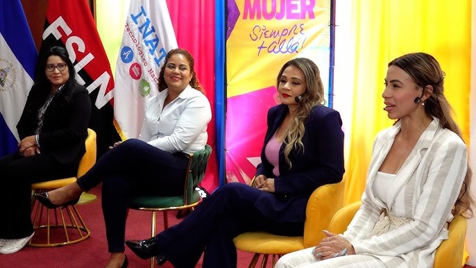 Mujeres comunicadoras protagonizan panel intergeneracional en saludo al 08 de marzo