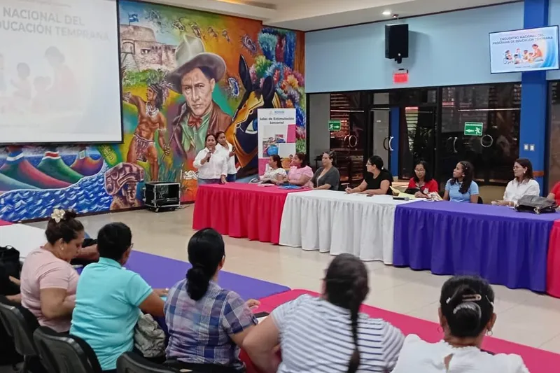 Maestras fortalecen atención temprana a niños con discapacidad