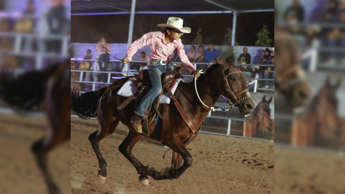 Mujeres viven noche de adrenalina en competencia de barriles