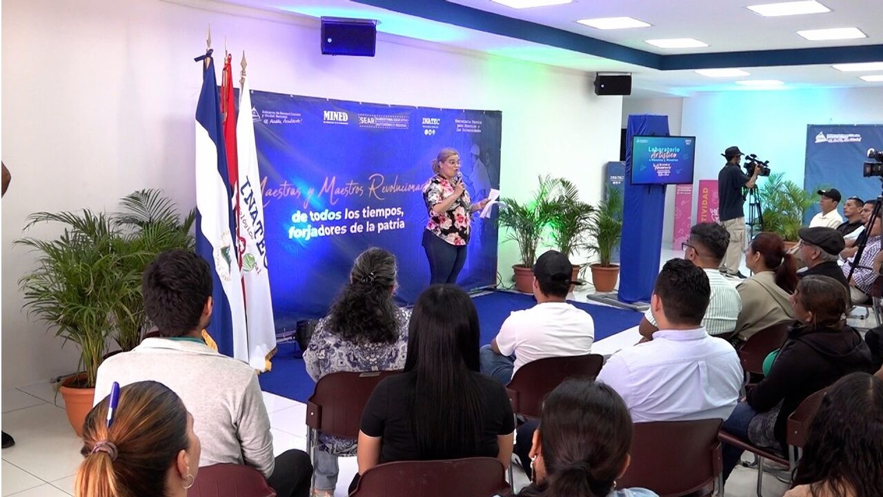 Promueven el arte con laboratorio en el Centro José Coronel Urtecho