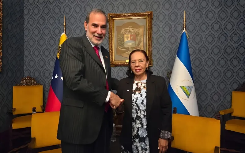 Nicaragua fortalece lazos con la presentación de copias de estilo en Venezuela