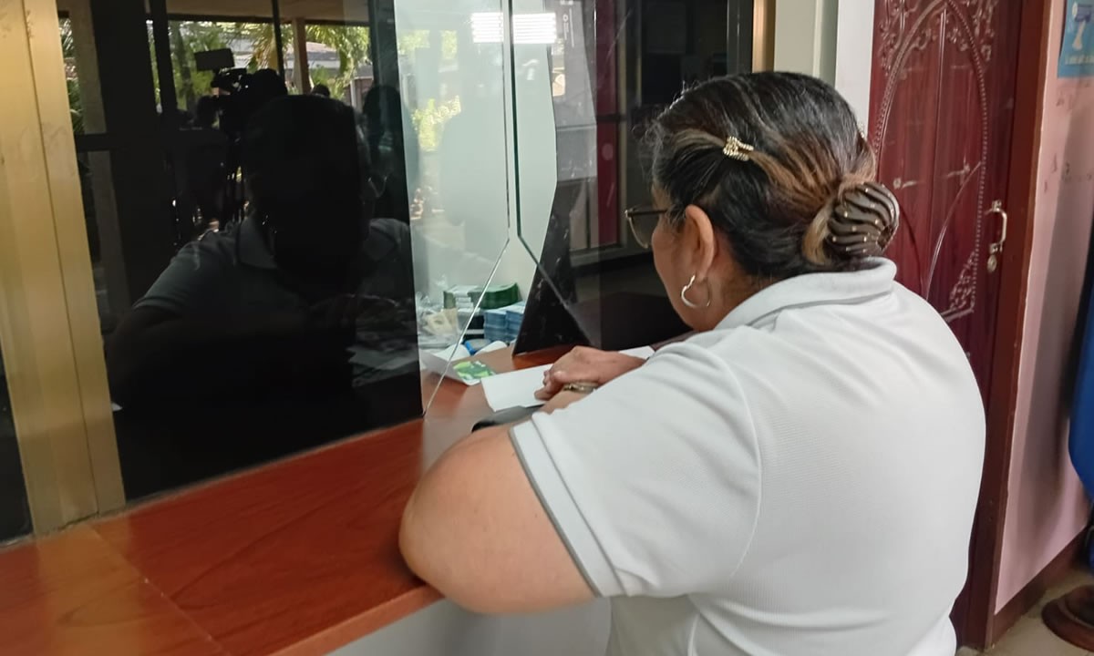 Servidores públicos destacan impacto positivo del adelanto salarial en sus hogares