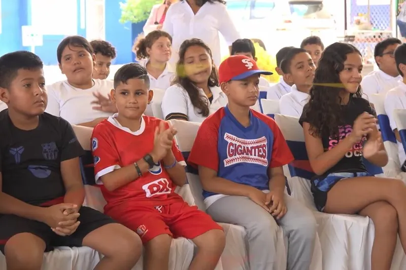 Juegos estudiantiles promueven competencias deportivas para adolescentes