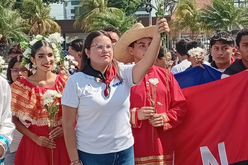 Juventud conmemora legado de Rigoberto López Pérez en Managua