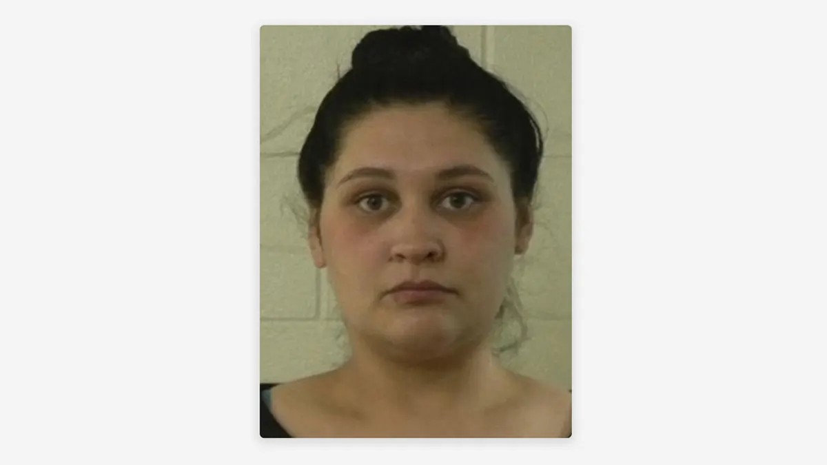 Una mujer recauda fondos para el funeral de su hijo y acaba detenida por su asesinato