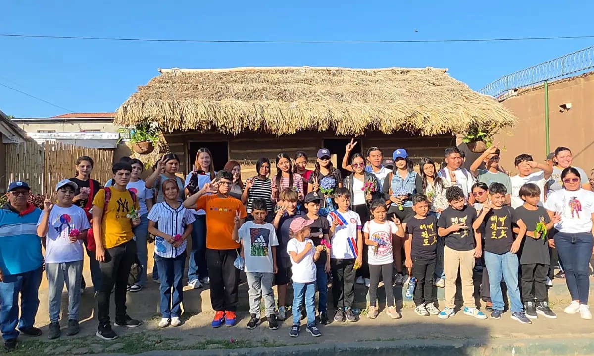 Jóvenes conocen historia del Museo Casa Natal del General Augusto C. Sandino en Niquinohomo