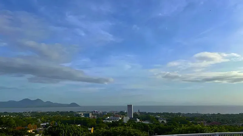 Altas temperaturas y fuertes vientos continuarán este jueves en Nicaragua