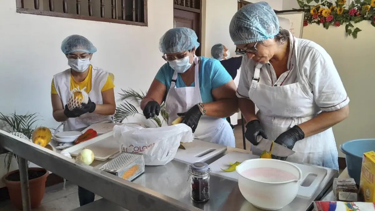 Nicaragua impulsa innovación y emprendimientos con talleres de transformación de frutas tropicales