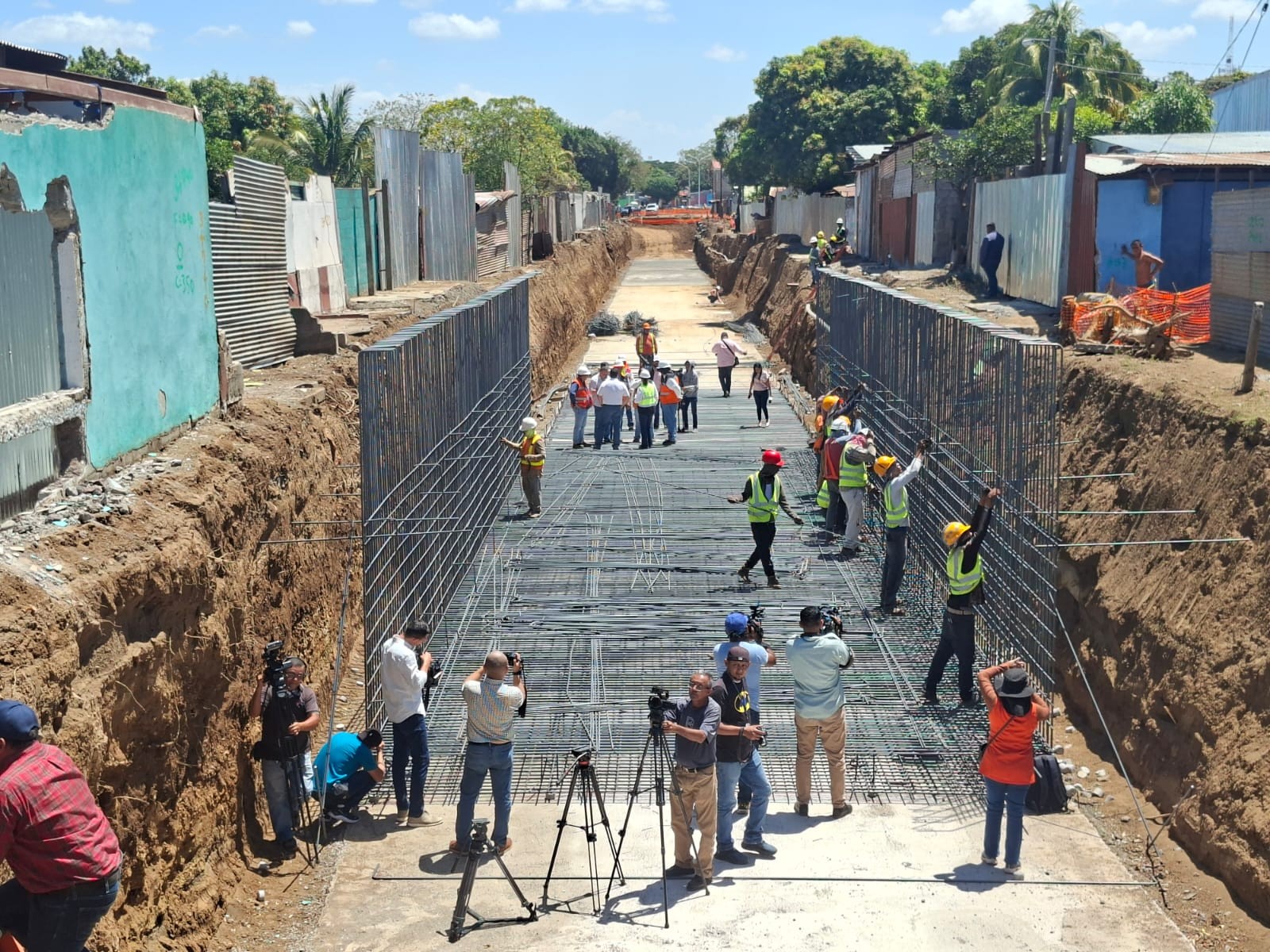 Avanzan obras de los tramos II y III de la Pista Héroes de la Insurrección en Managua
