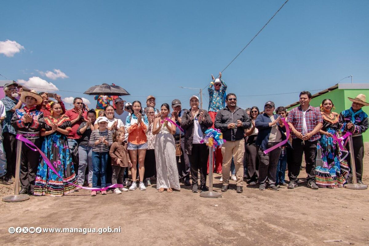 Inauguración de la Urbanización Residencial Nicaragua