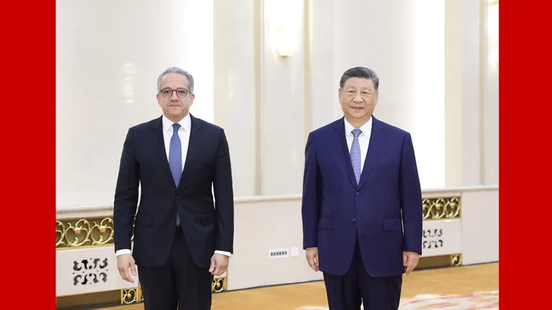 Xi Jinping se reúne en Beijing con el director general de la UNESCO, Khaled El-Enany