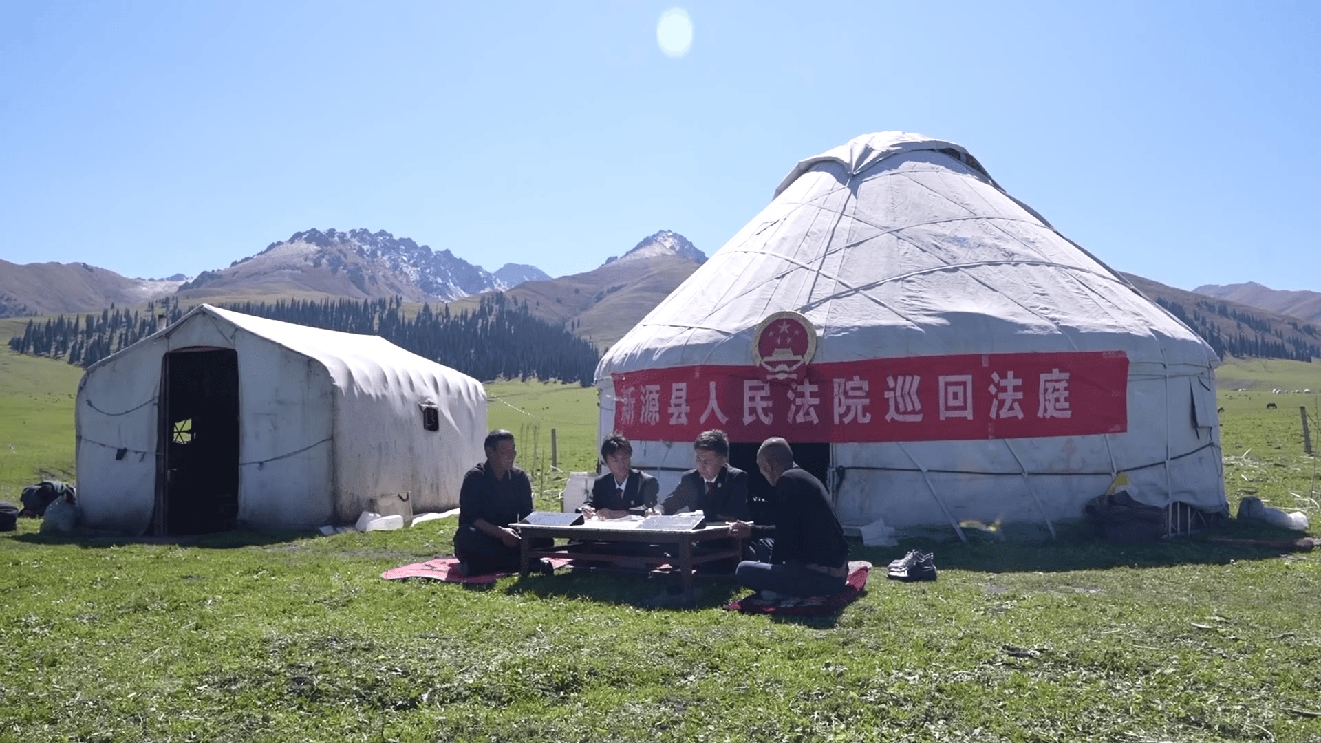 Tribunales en Xinjiang llevan justicia a todos los rincones salvaguardando un desarrollo dinámico