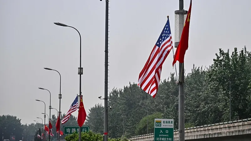 El presidente de EE. UU., Donald Trump, llega a Beijing para una visita de Estado a China