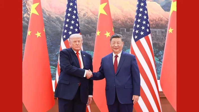 Xi Jinping estrecha la mano de Donald Trump y posan para las fotografías oficiales