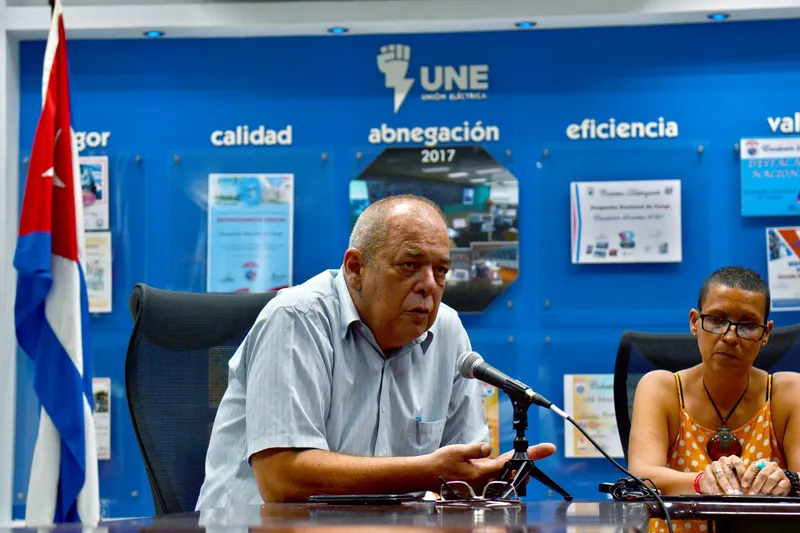 ¿Por qué se han incrementado las horas de apagón en Cuba? El ministro de Energía responde