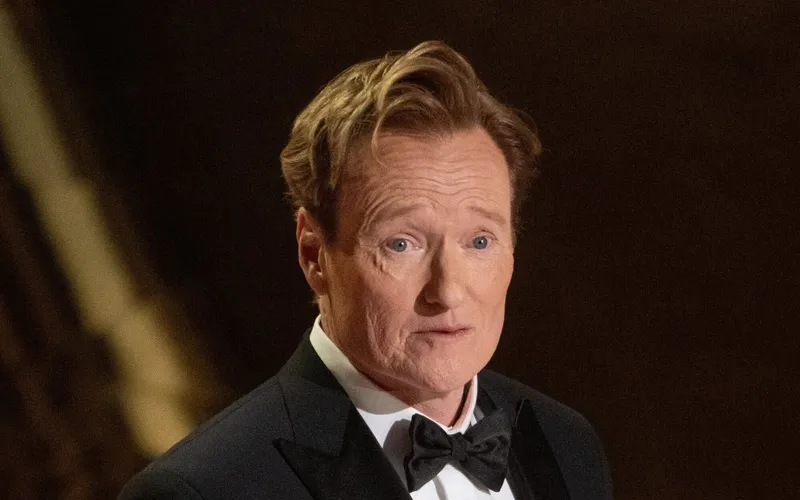 Los Oscar 2027 repetirán por tercera vez y los presentará Conan O'Brien