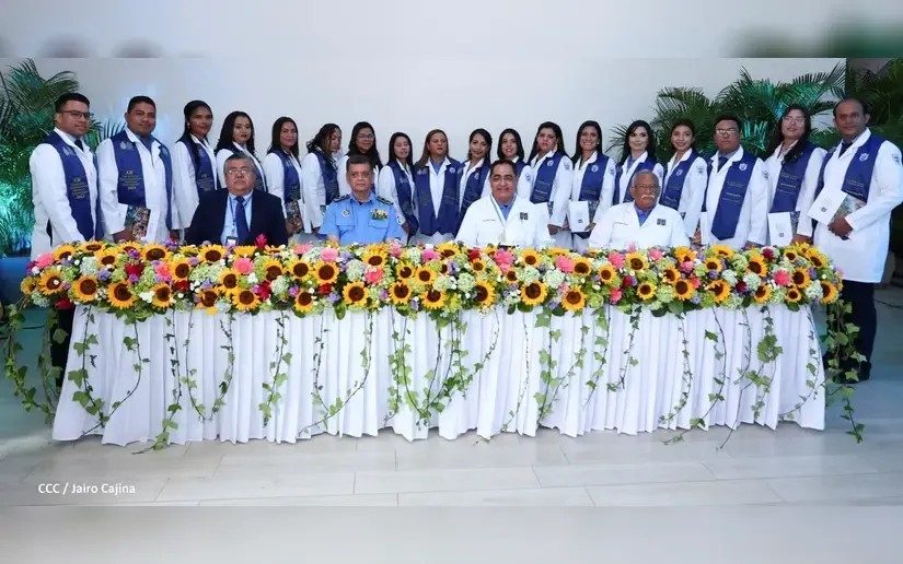 Nuevos médicos se graduarán en diferentes especialidades