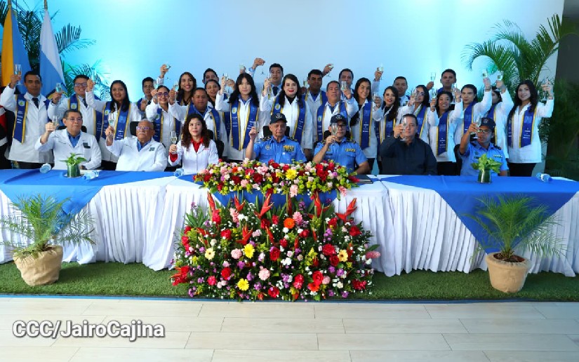 Policía Nacional celebra Tercera Promoción de Médicos Especialistas del Año Lectivo 2023-2026