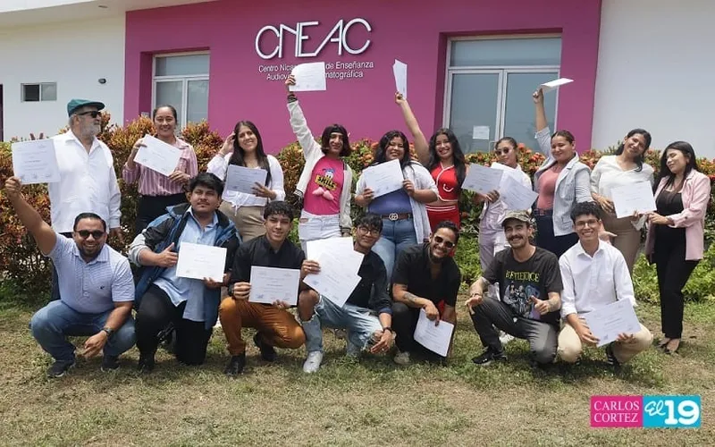 Certifican a protagonistas de la 5.ª Edición de Talleres de Producción de Cortometrajes
