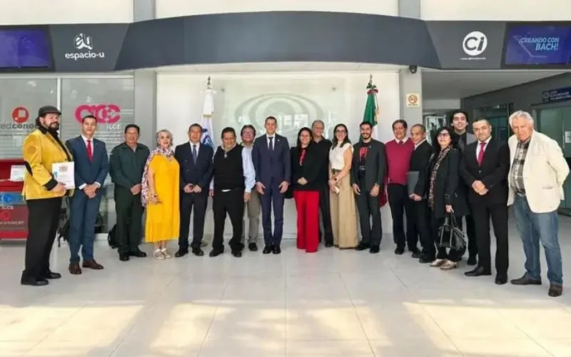 Rendimos honores en México a nuestro Sandino