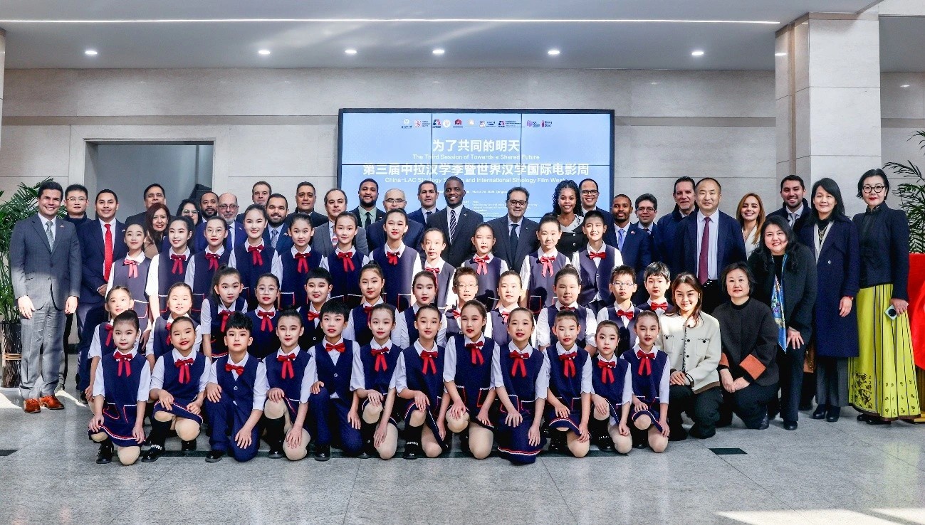 En temporada de Sinología en Qingdao, República Popular China