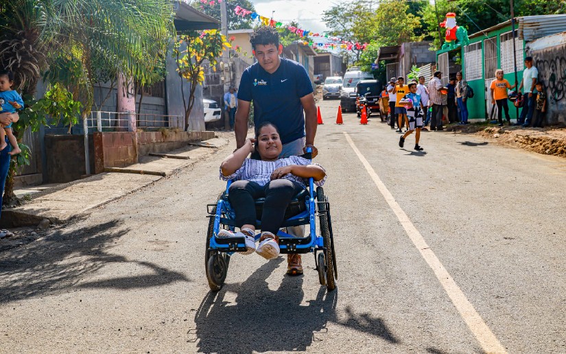 Alcaldía de Managua entrega calles pavimentadas a protagonistas del barrio Milagro de Dios