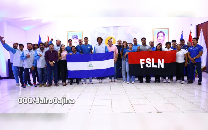 Selecciones nacionales de surf, voleibol de playa y levantamiento de pesas son abanderadas