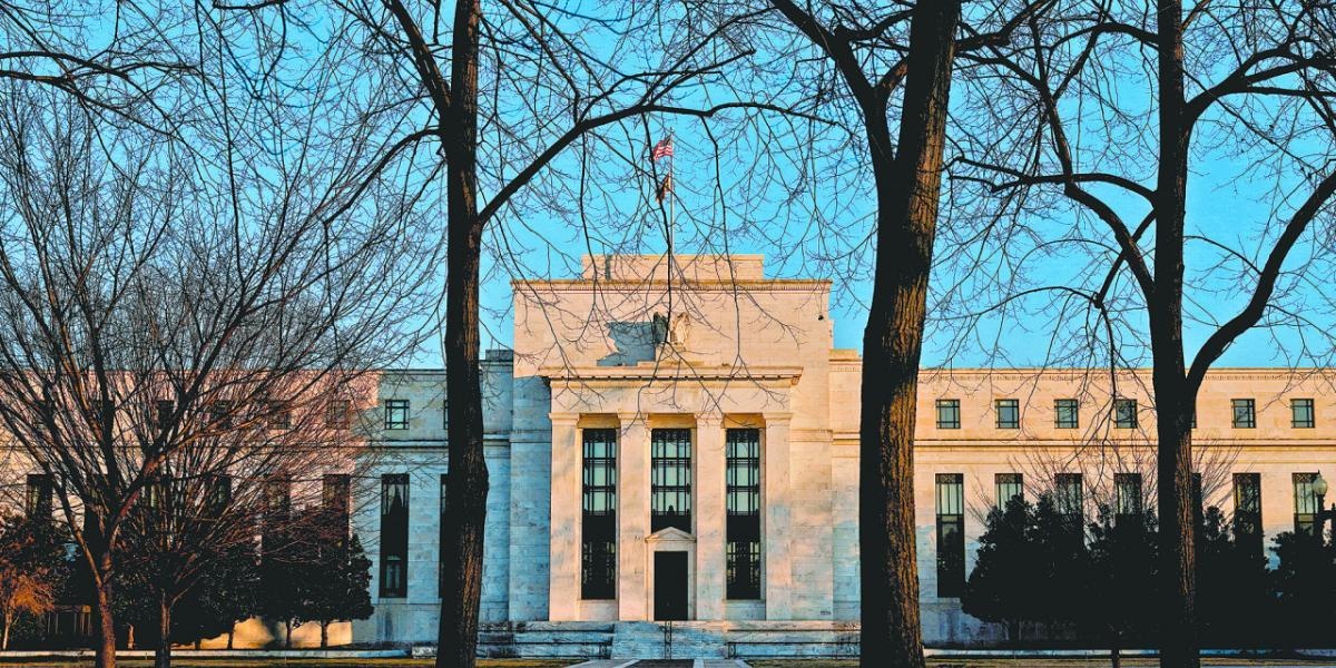 Los responsables políticos de la Fed, divididos, defienden sus posiciones