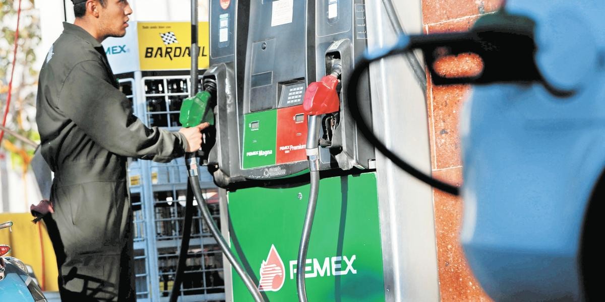 Bajan estímulos fiscales a la gasolina Magna y el diésel; lo eliminan a la Premium