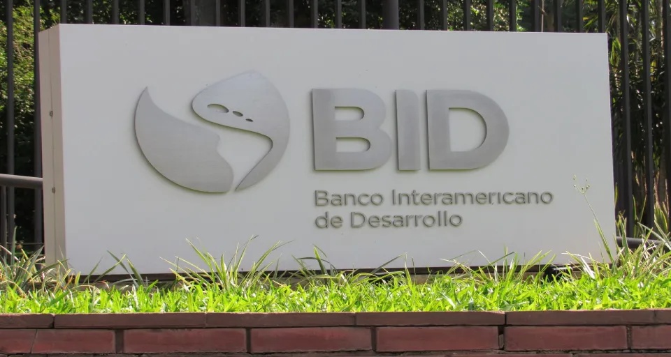 BID impulsa iniciativa para expandir pagos digitales en América Latina y el Caribe