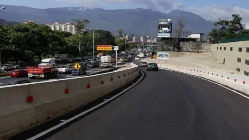 Cierre parcial en la Caracas–La Guaira