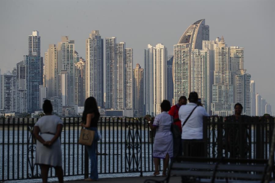 Panamá asegura que restauró relaciones consulares con Venezuela ante migración en retorno