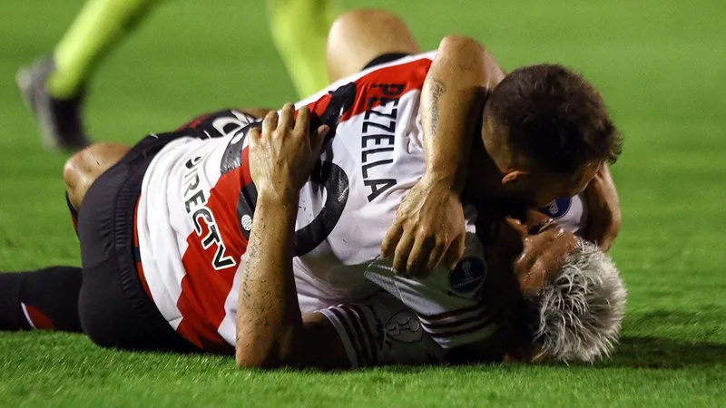 River Plate a la semifinales del futbol argentino