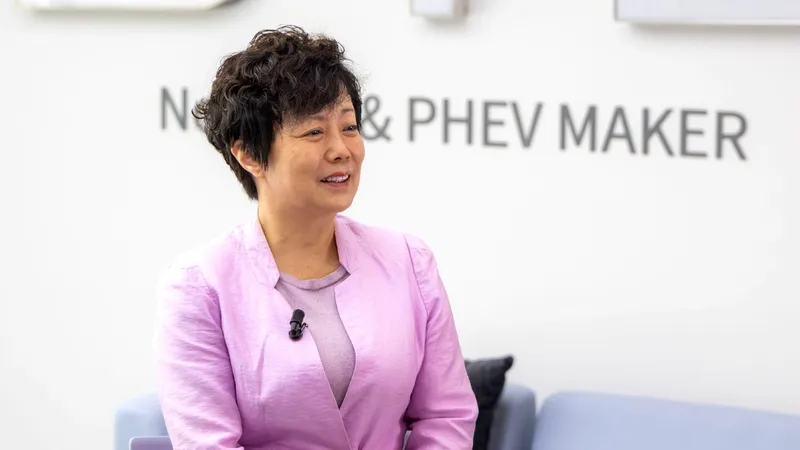 Stella Li, Vicepresidenta de BYD: "En los próximos años ya no se importarán coches chinos para compartirlos con Europa"
