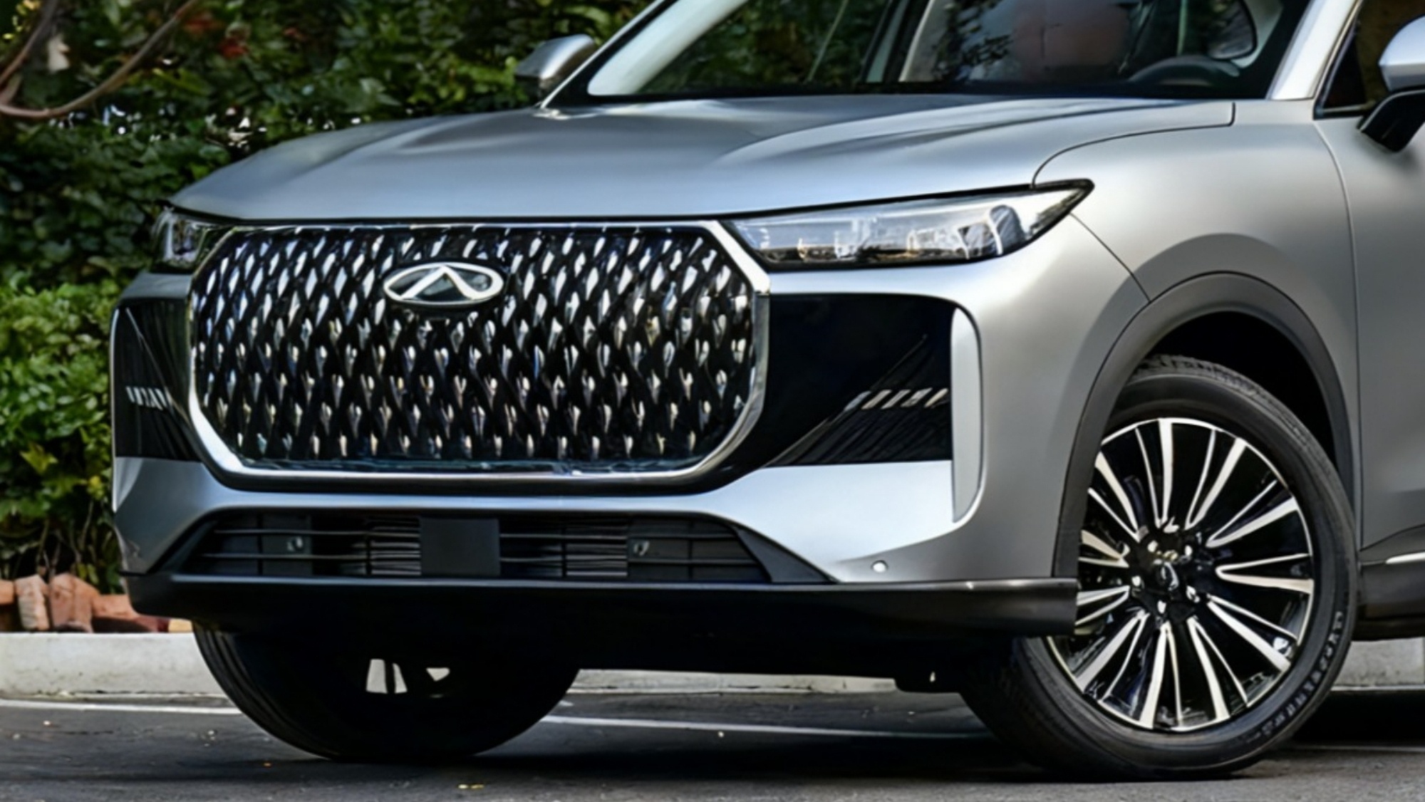 El primo chino del EBRO s800 lanza su 5ª generación con muchas mejoras y un precio de venta de 12.900 €