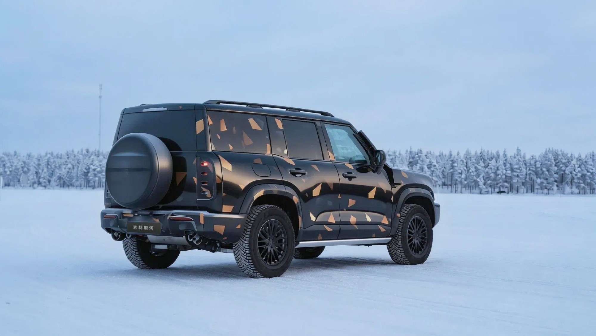 A pocos días de llegar a España, Geely adelanta un 4x4 híbrido que supera a los ya legendarios Land Rover Defender o Toyota Land Cruiser