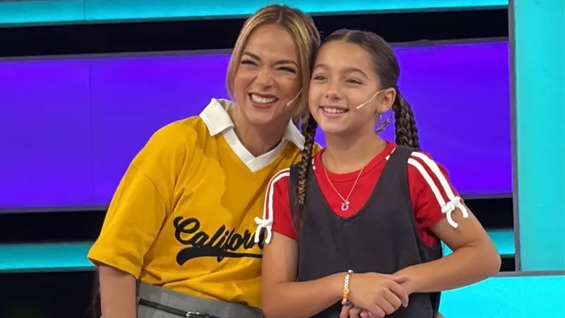 Adamari López habla de su faceta de ‘soccer mom’ y cuenta cómo es trabajar con su hija Alaïa