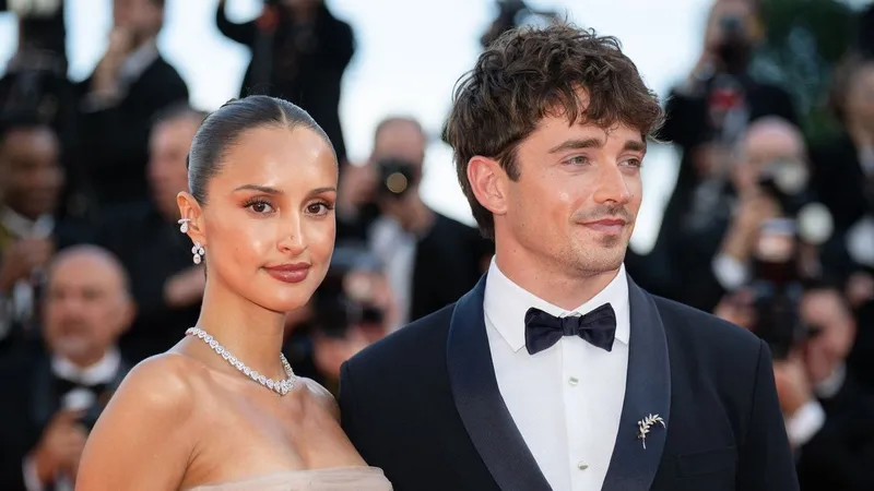 Alexandra Saint Mleux & Charles Leclerc hacen su primera aparición como recién casados en Cannes