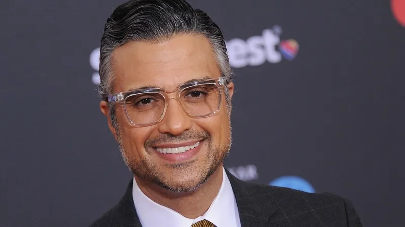 Jaime Camil revela los difíciles episodios que marcaron su infancia por la situación en casa con sus padres